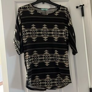 Cute Aztec Karlie Qtr Sleeve Top